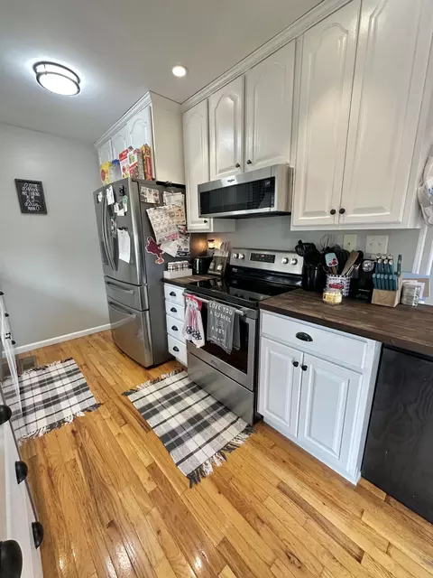 Kitchen - 1301 Cherokee Pl, Covington, VA 24426 photo 5 of 5