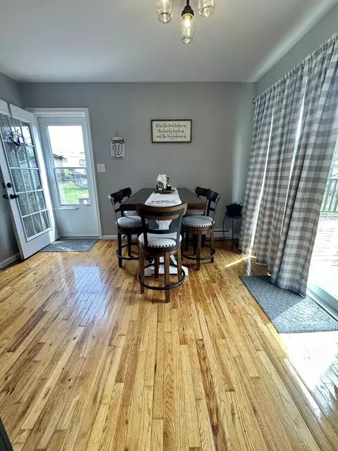 Dining - 1301 Cherokee Pl, Covington, VA 24426 photo 1 of 1