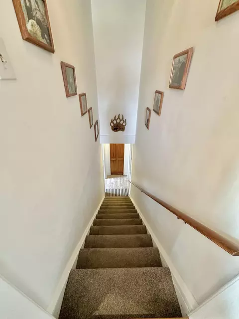 Entry Way - 1301 Cherokee Pl, Covington, VA 24426 photo 1 of 1