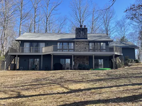 1119 Lakeside Cir, Moneta, VA 24121