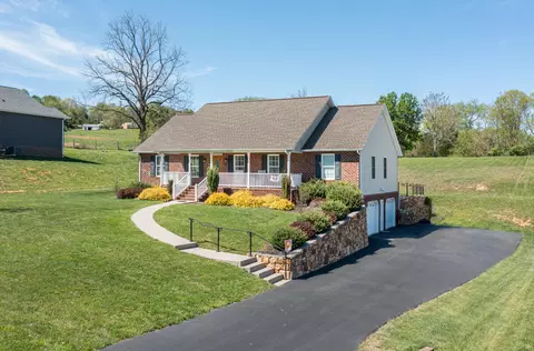 344 Ridgley Ln, Fincastle, VA 24090