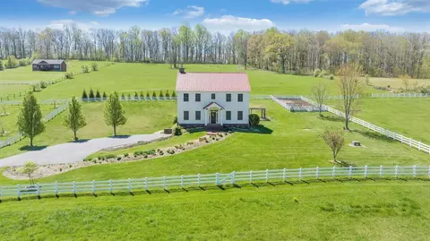 8370 Newport Rd, Catawba, VA 24070
