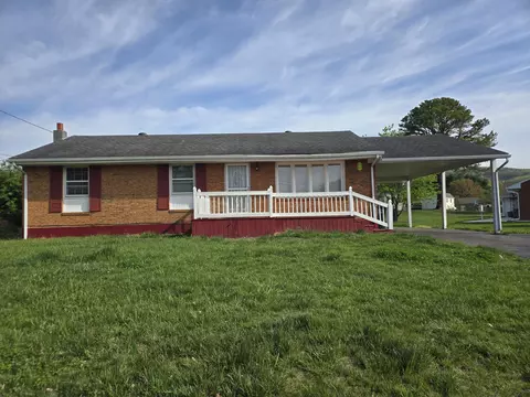 2606 Macon St, Salem, VA 24153