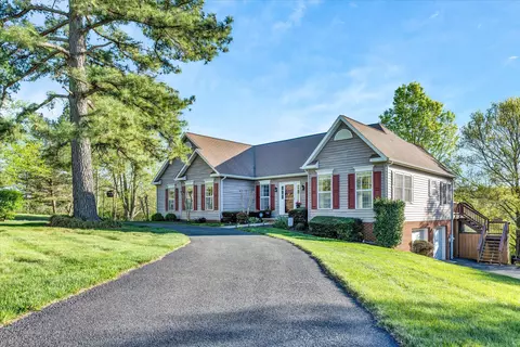 2248 Green Level Rd, Boones Mill, VA 24065