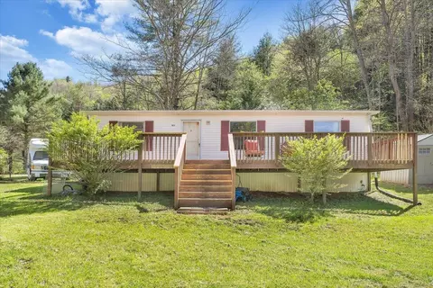 1660 Diamond Knob Rd NE, Check, VA 24072