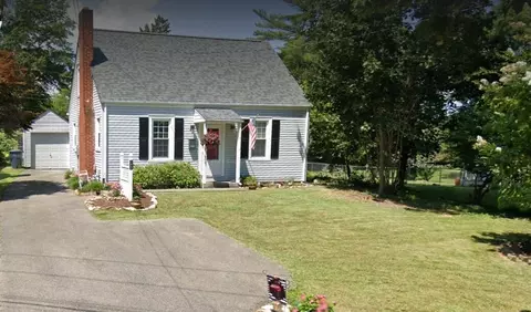 2811 Spring Rd SW, Roanoke, VA 24015