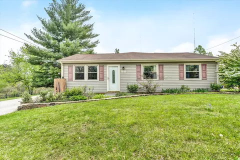 842 N Mill Rd, Salem, VA 24153