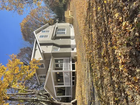 909 14th St NW, Roanoke, VA 24017