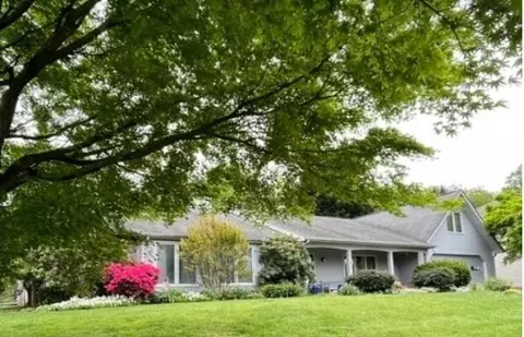 2120 Stone Mill Dr, Salem, VA 24153
