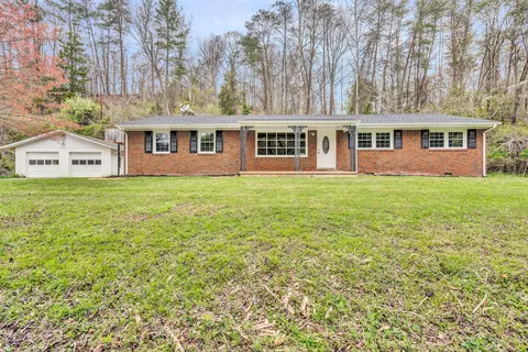 4862 Ferguson Valley Rd, Roanoke, VA 24014