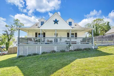 1520 23rd St NE, Roanoke, VA 24012