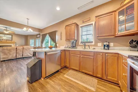 Kitchen - 1121 Eagles Nest Dr, Goodview, VA 24095 photo 8 of 8