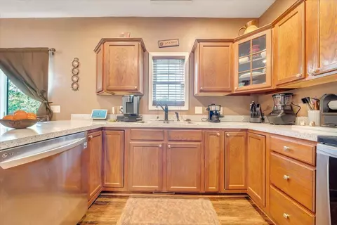 Kitchen - 1121 Eagles Nest Dr, Goodview, VA 24095 photo 3 of 8