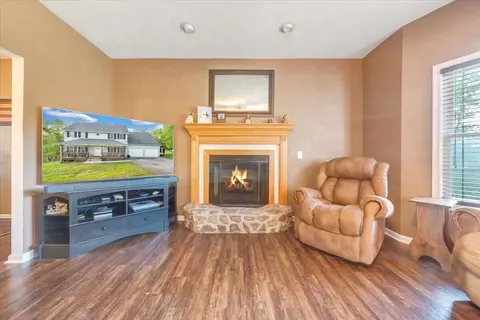 Living - 1121 Eagles Nest Dr, Goodview, VA 24095 photo 5 of 7