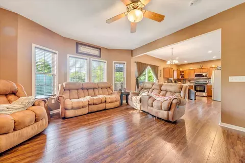 Living - 1121 Eagles Nest Dr, Goodview, VA 24095 photo 7 of 7
