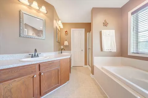 Bath - 1121 Eagles Nest Dr, Goodview, VA 24095 photo 2 of 5