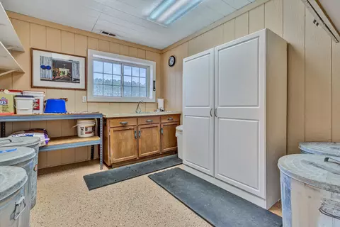Kitchen - 15 Tranquility Rd, Moneta, VA 24121 photo 10 of 10