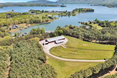 View/Area - 15 Tranquility Rd, Moneta, VA 24121 photo 15 of 18