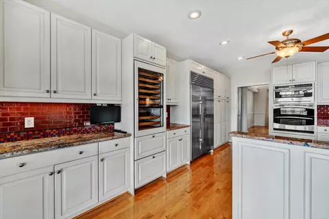 Kitchen - 15 Tranquility Rd, Moneta, VA 24121 photo 5 of 10