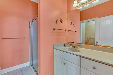 Bath - 15 Tranquility Rd, Moneta, VA 24121 photo 7 of 13