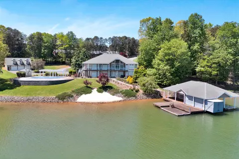 View/Area - 15 Tranquility Rd, Moneta, VA 24121 photo 2 of 18