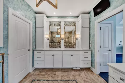Bath - 15 Tranquility Rd, Moneta, VA 24121 photo 2 of 13