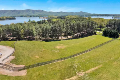 View/Area - 15 Tranquility Rd, Moneta, VA 24121 photo 14 of 18