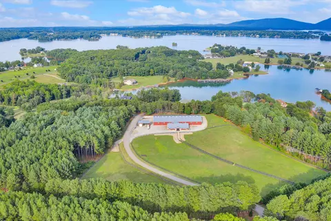 View/Area - 15 Tranquility Rd, Moneta, VA 24121 photo 9 of 18
