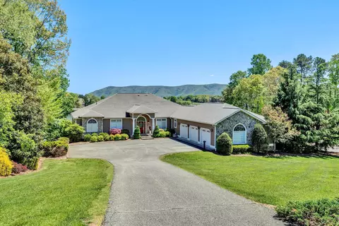 Exterior - 15 Tranquility Rd, Moneta, VA 24121 photo 5 of 30