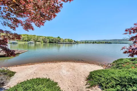 View/Area - 15 Tranquility Rd, Moneta, VA 24121 photo 6 of 18