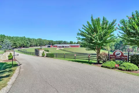 Exterior - 15 Tranquility Rd, Moneta, VA 24121 photo 4 of 30