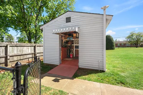 133 Frontier Rd NE, Roanoke, VA 24012 photo 15