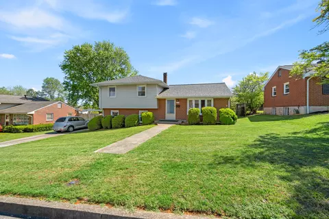 133 Frontier Rd NE, Roanoke, VA 24012 photo 17