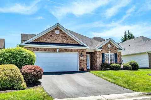 2011 River Ridge Ct, Salem, VA 24153