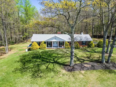 2793 Parkway Ln S Ln S, Floyd, VA 24091