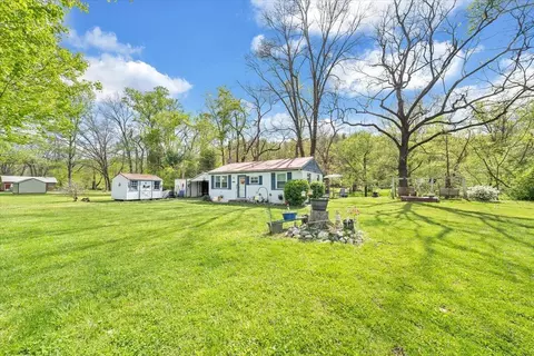 Exterior - 142 Malcom Dr, Eagle Rock, VA 24085 photo 7 of 17