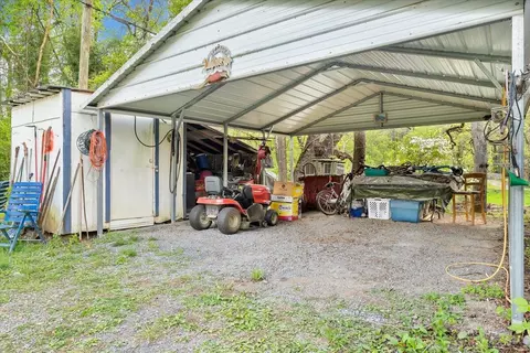 Exterior - 142 Malcom Dr, Eagle Rock, VA 24085 photo 15 of 17