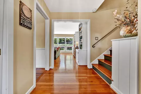 Entry Way - 3588 Wright Rd SW, Roanoke, VA 24015 photo 2 of 4