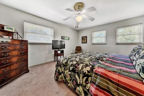 Bedroom - 3588 Wright Rd SW, Roanoke, VA 24015 photo 2 of 6