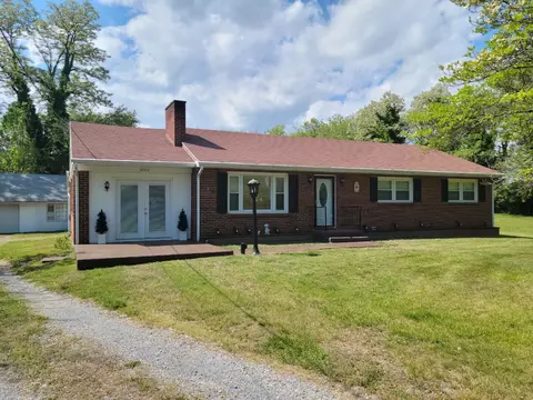 2702 Radford Rd NE, Roanoke, VA 24012
