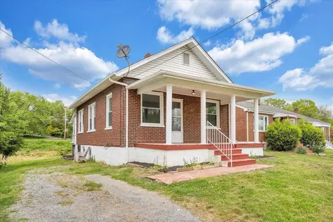 705 Old Vinton Mill Rd NE, Roanoke, VA 24012