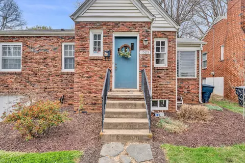 1525 Brandon Ave SW, Roanoke, VA 24015
