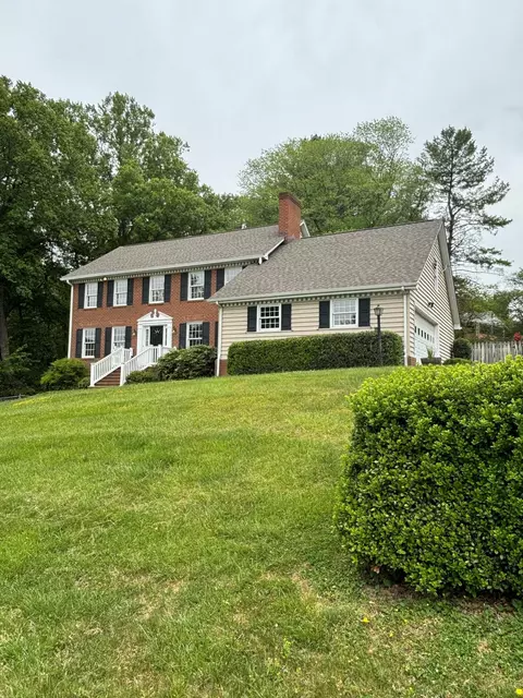 6821 Columbine Ln, Roanoke, VA 24019