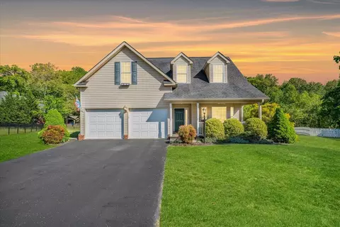 418 Cambridge Court Rd, Vinton, VA 24179