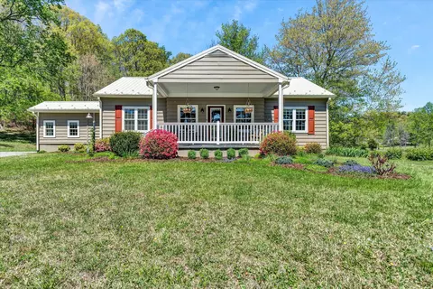 1186 Camp Jaycee Rd, Blue Ridge, VA 24064