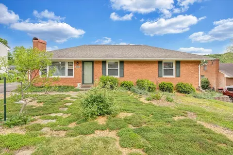 3916 Gallatin St, Roanoke, VA 24018