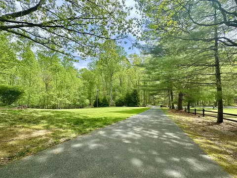 718 Mt Pleasant Dr, Covington, VA 24426 photo 5