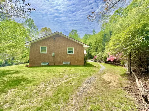 718 Mt Pleasant Dr, Covington, VA 24426 photo 12