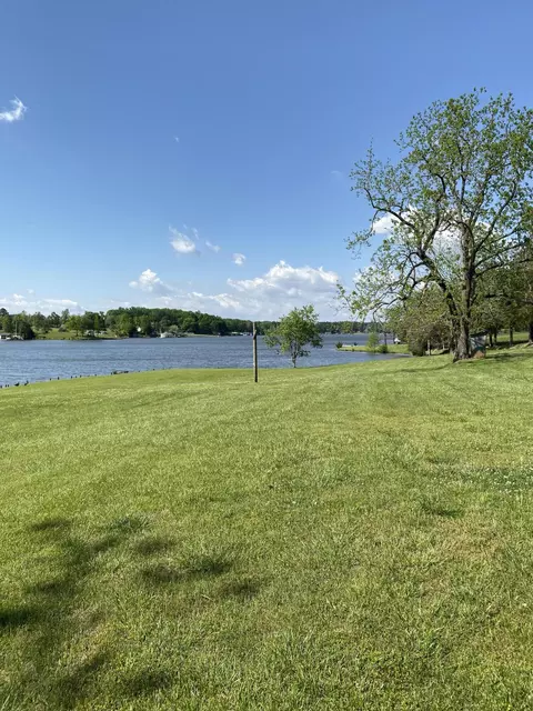 850 Rolling Rd, Moneta, VA 24121 photo 3