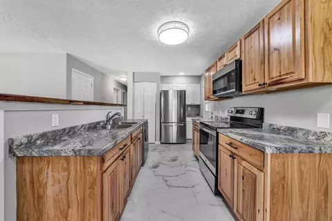 Kitchen - 3301 Ruston St NE, Roanoke, VA 24012 photo 2 of 3